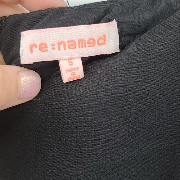 Re:named black off the shoulder cutout sleeve top - Picture 6 of 8